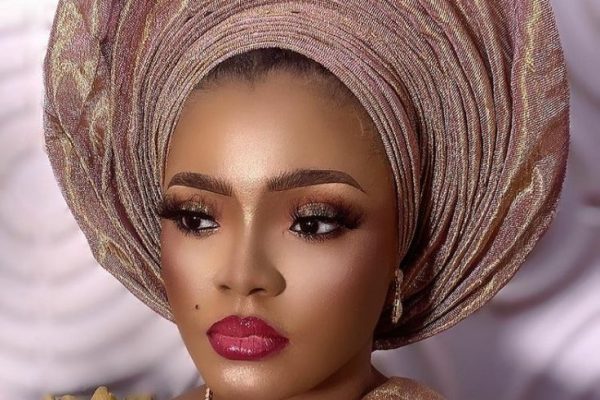 Makeup and gele